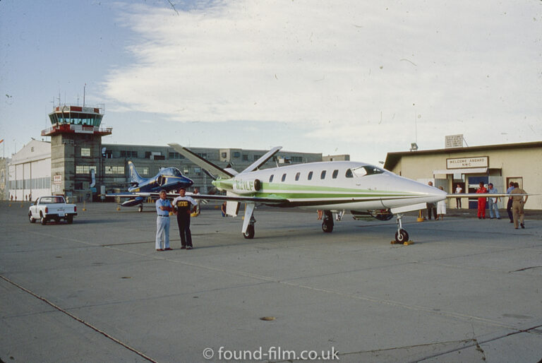 Aircraft N21LF lear jet