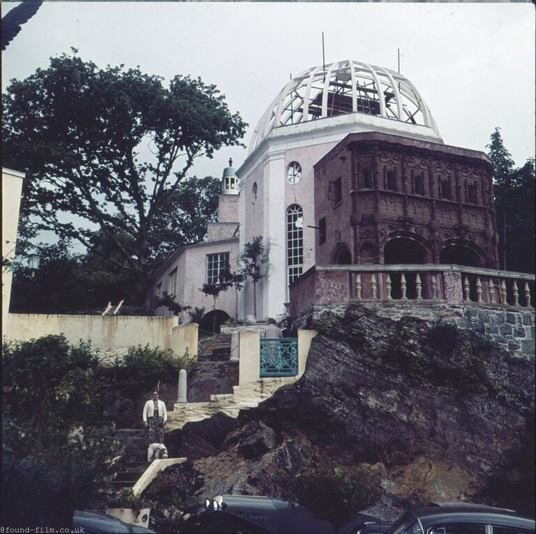 An observatory somewhere in the UK