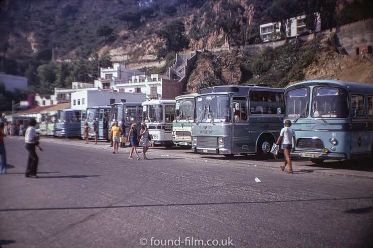 Holiday coaches – August 1973