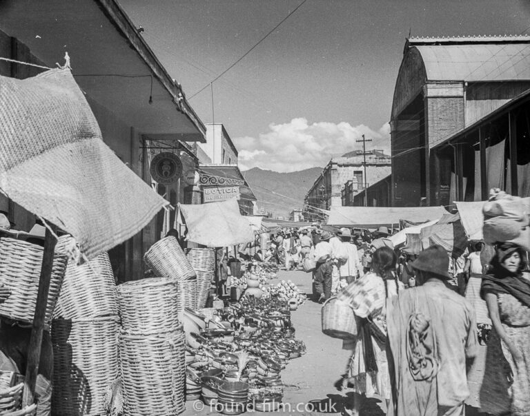 Market scene – Mexico 1930