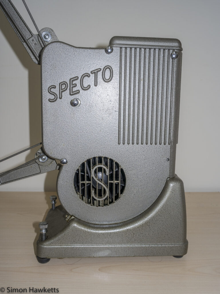 Specto 500 8mm cine projector - Side view of the projector