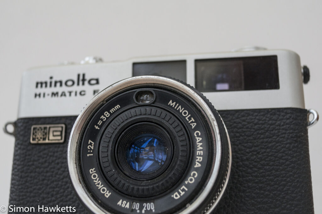 Minolta Hi-Matic F 35mm rangefinder camera showing light cell and film speed settings
