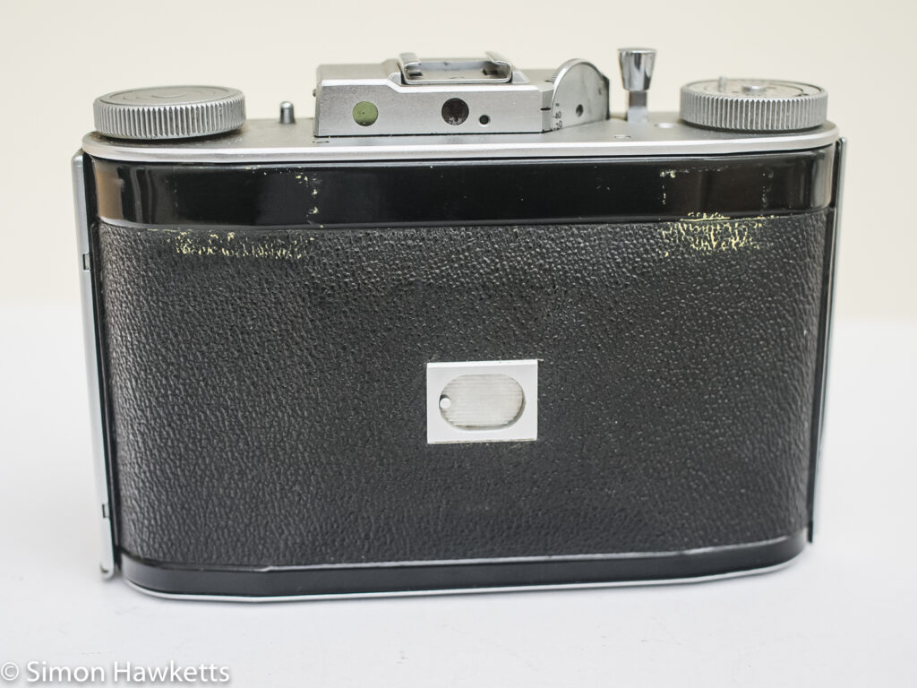 agilux agifold showing back of camera with frame count window