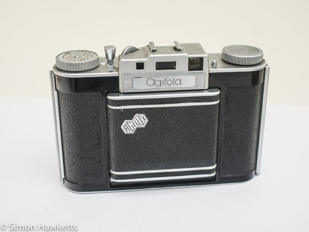 agilux agifold with lens closed