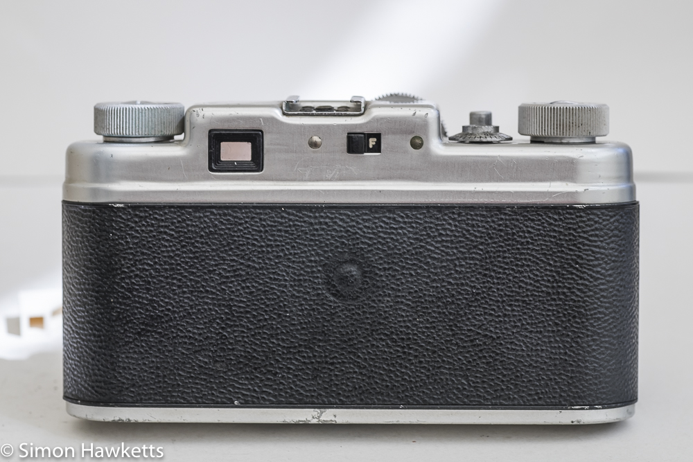 argus c4 35mm rangefinder camera rear view showing the flash sync switch
