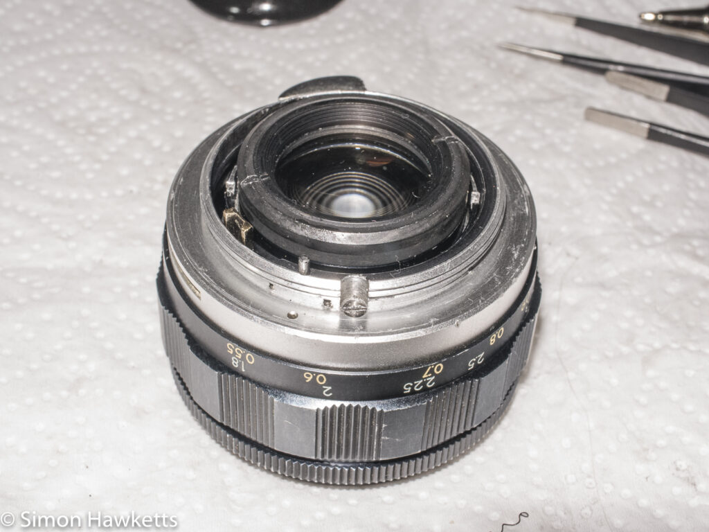 Auto Takumar 55mm f/2.2 strip down - helicoid refitted to lens