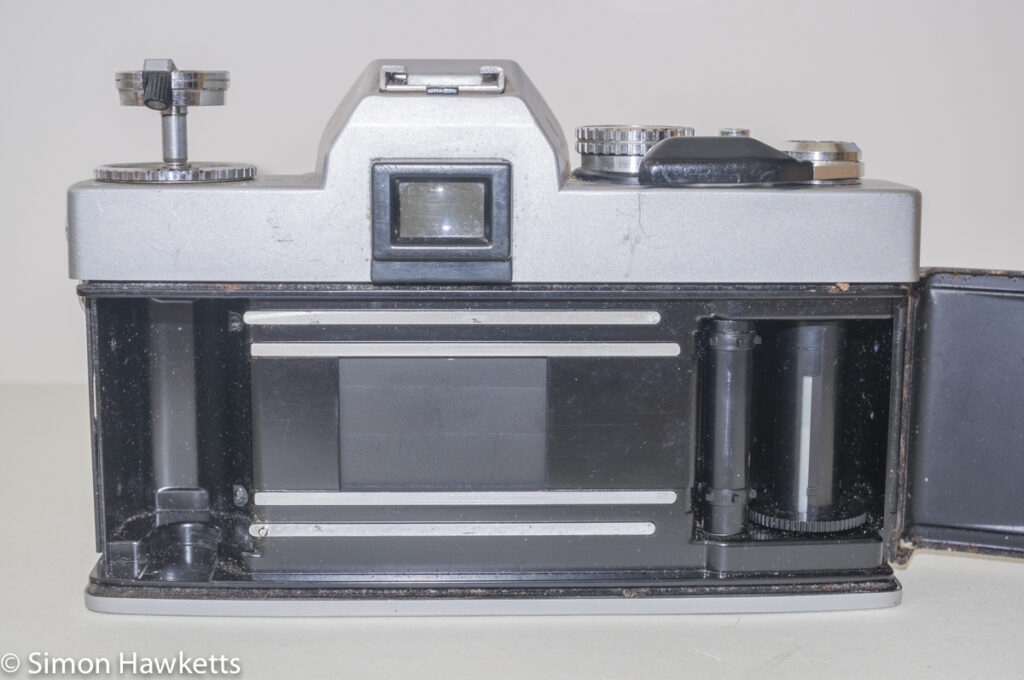 Ricoh Singlex II 35mm Camera - Back door open showing Copal shutter