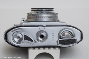 Balda Baldessa 1B 35mm rangefinder camera - bottom view showing film advance, rewind and film type reminder