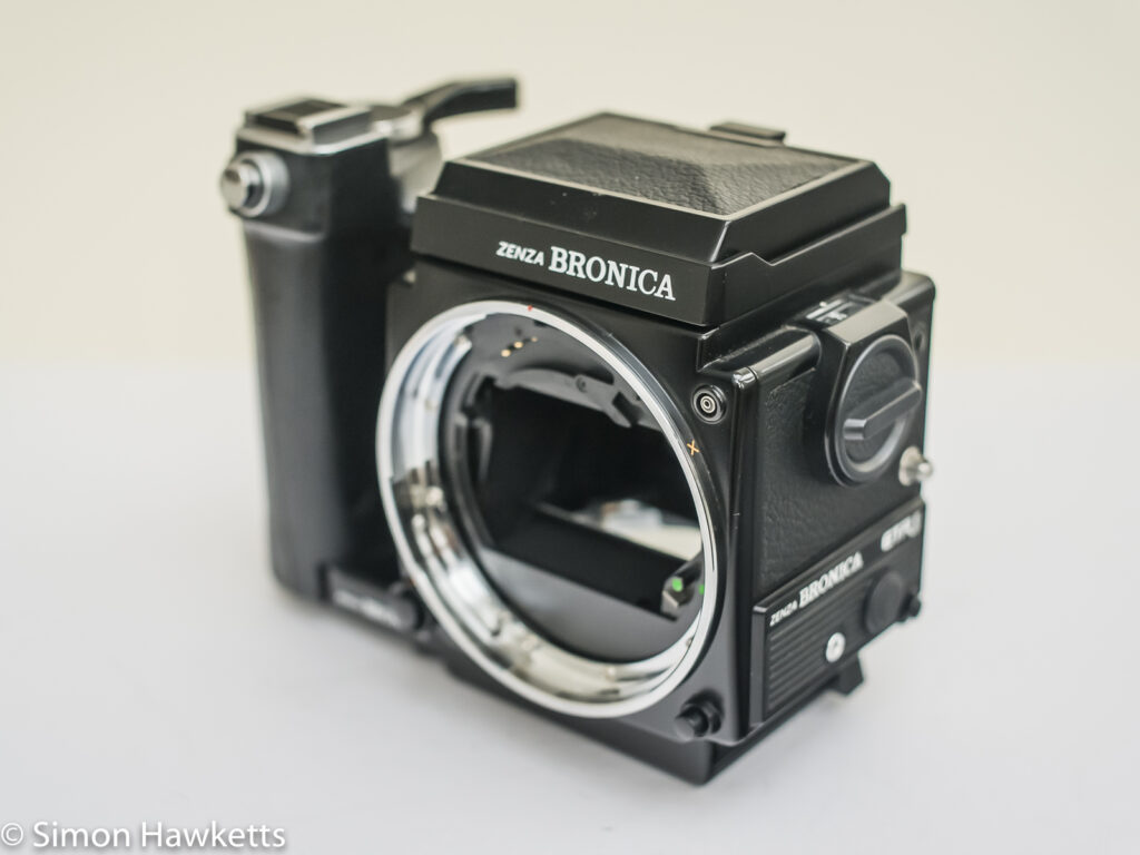bronica etrsi camera body and grip