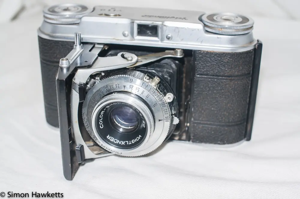 A Picture of the Voigtlander Vito II 35mm folding camera.