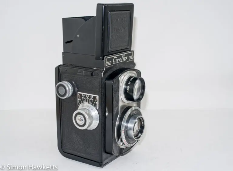 Ciro-Flex medium format twin lens reflex camera - Side view showing focus and film advance knobs