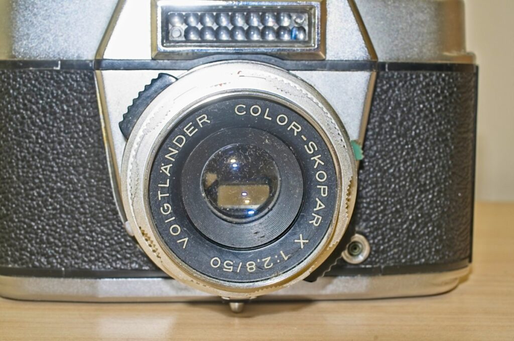 Bessamatic 35mm SLR: Color-Skopar X Lens