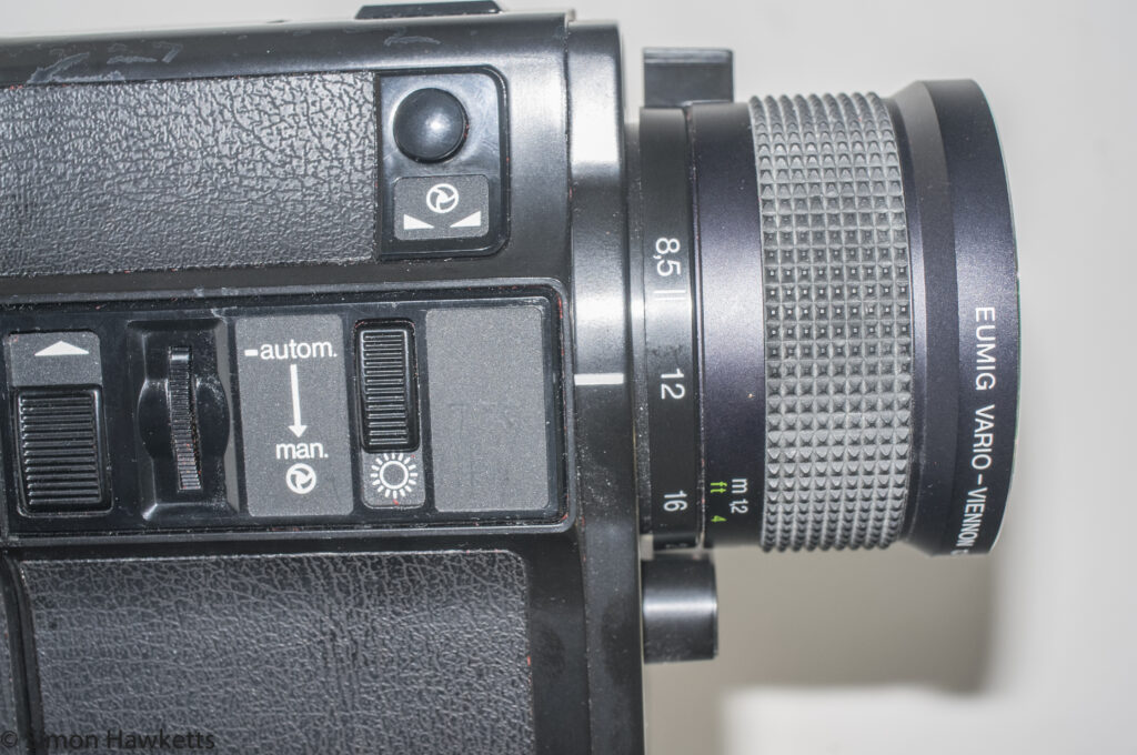 Eumig Sound 31 XL cine camera - Focal length setting (zoom)