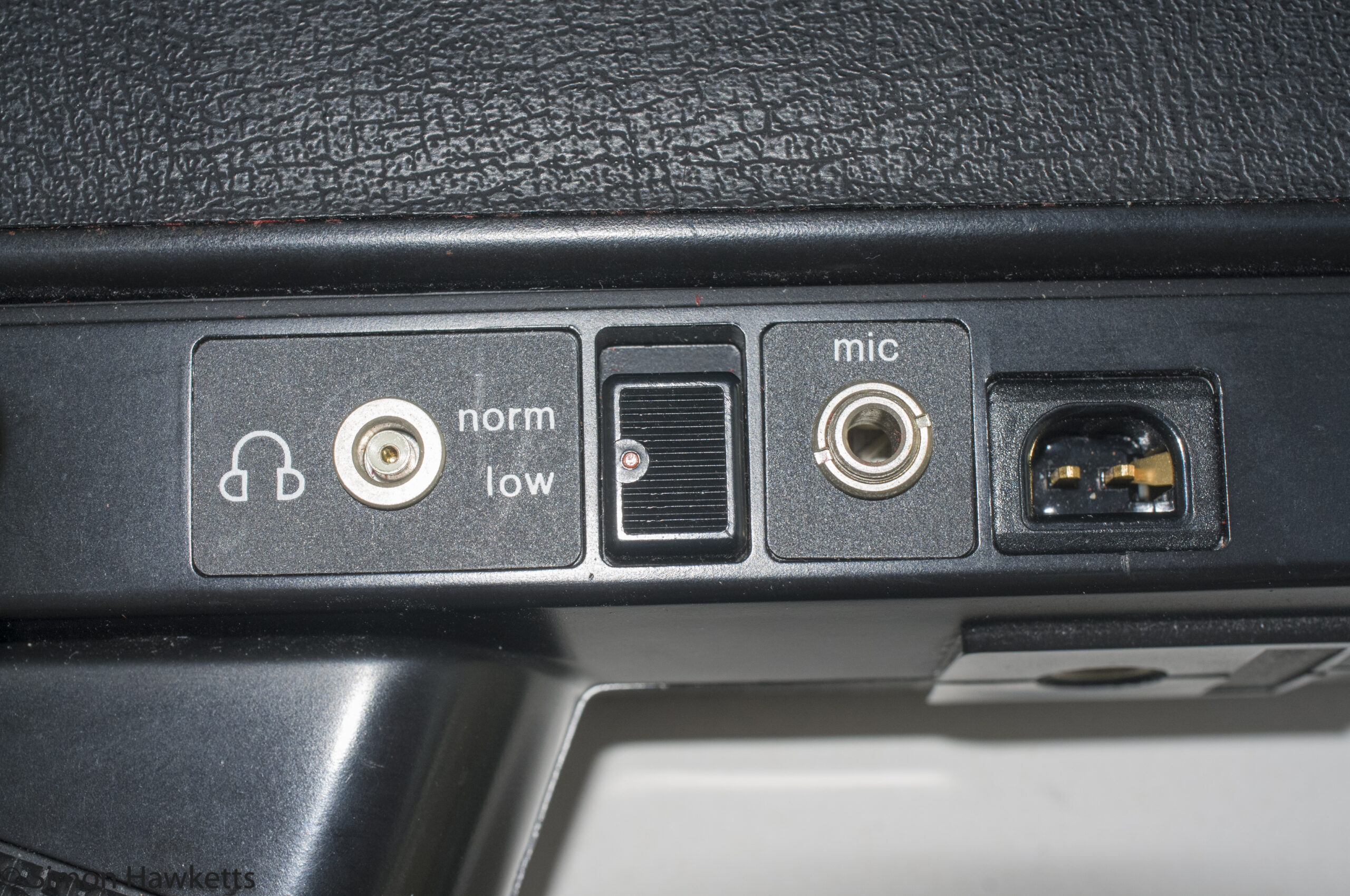 Eumig Sound 31 XL cine camera - sound controls and ext. power
