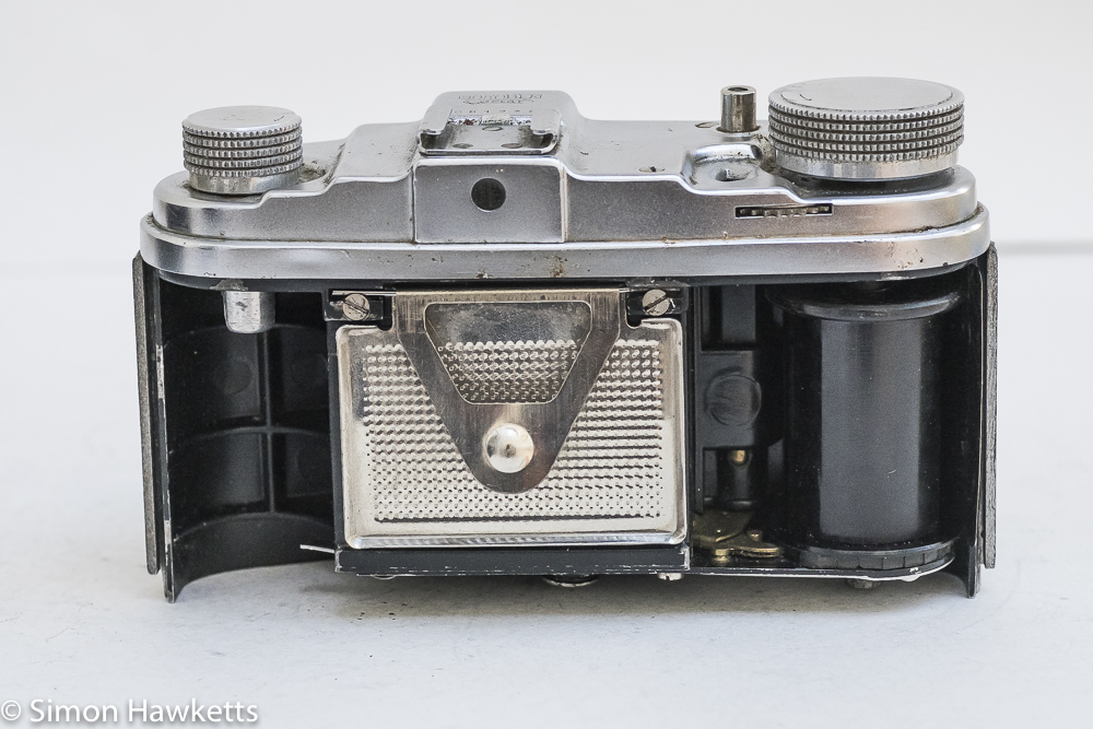 Finetta 88 camera - back of camera removed