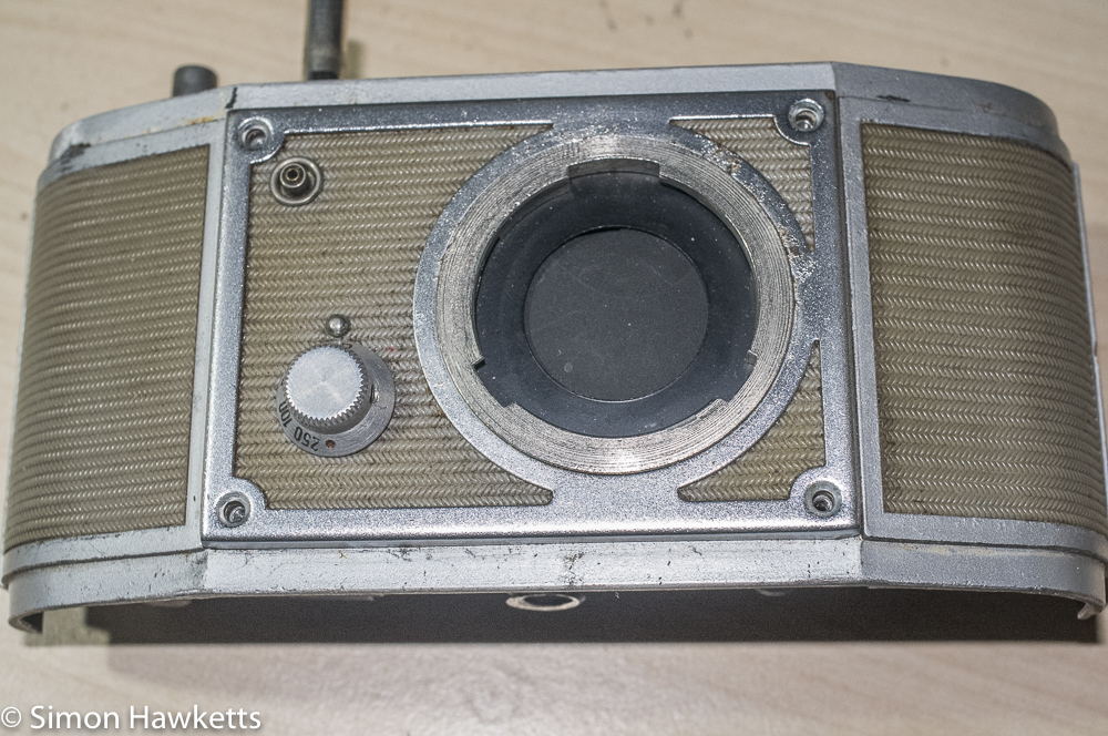 Finetta 88 camera - removing front plate