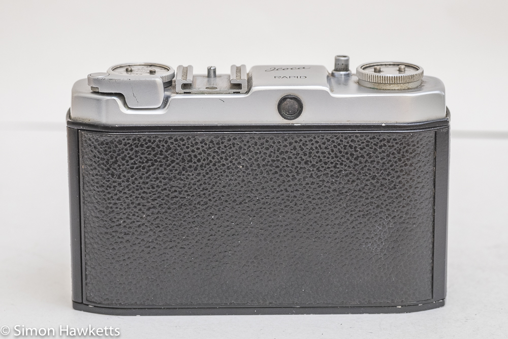 Iloca rapid 35mm viewfinder camera - back cover