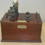 Joseph Baker Single valve radio: View of the radio