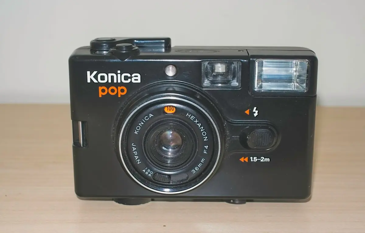 Konica Pop snapshot camera - Front of Konica Pop