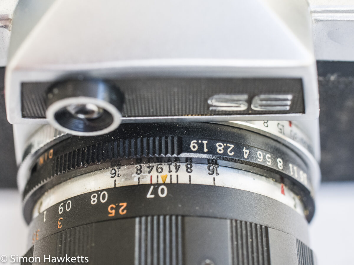Kowa SE 35mm slr showing focus scale