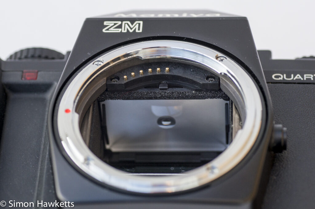 Mamiya ZM Quartz 35mm slr camera showing lens mount