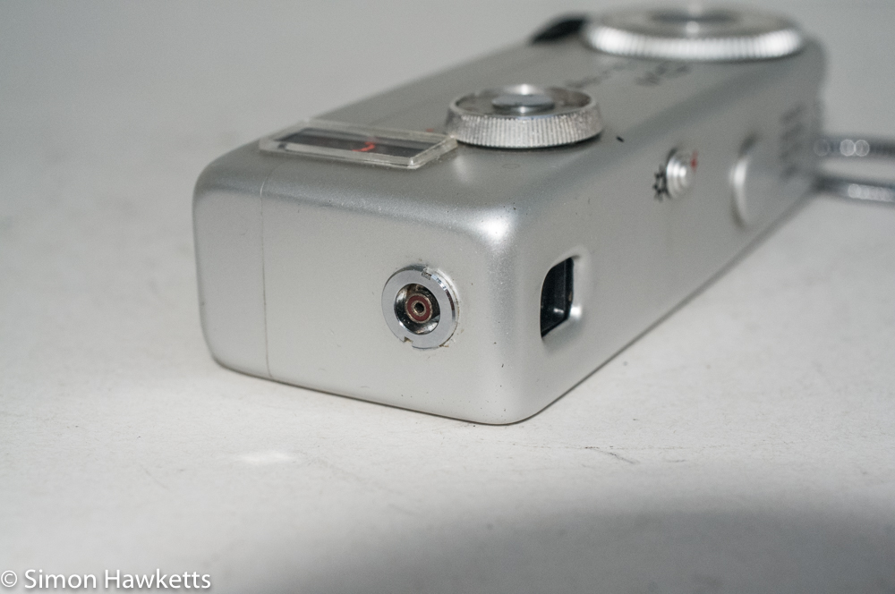Minolta 16 MG miniature 16mm camera - flash sync