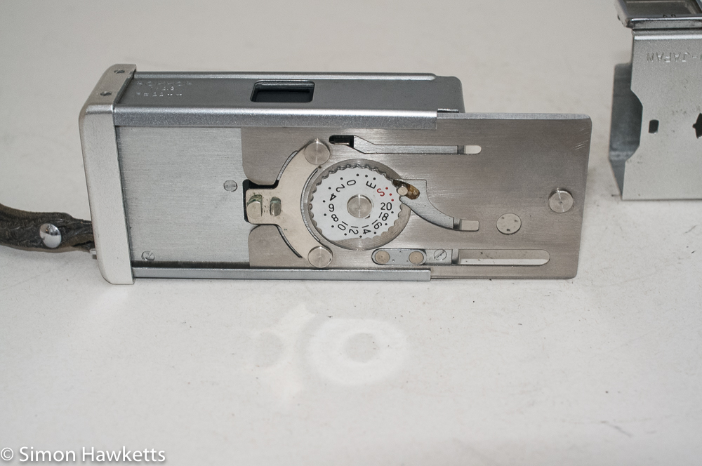 Minolta 16 sub miniature 16mm camera - camera cover removed