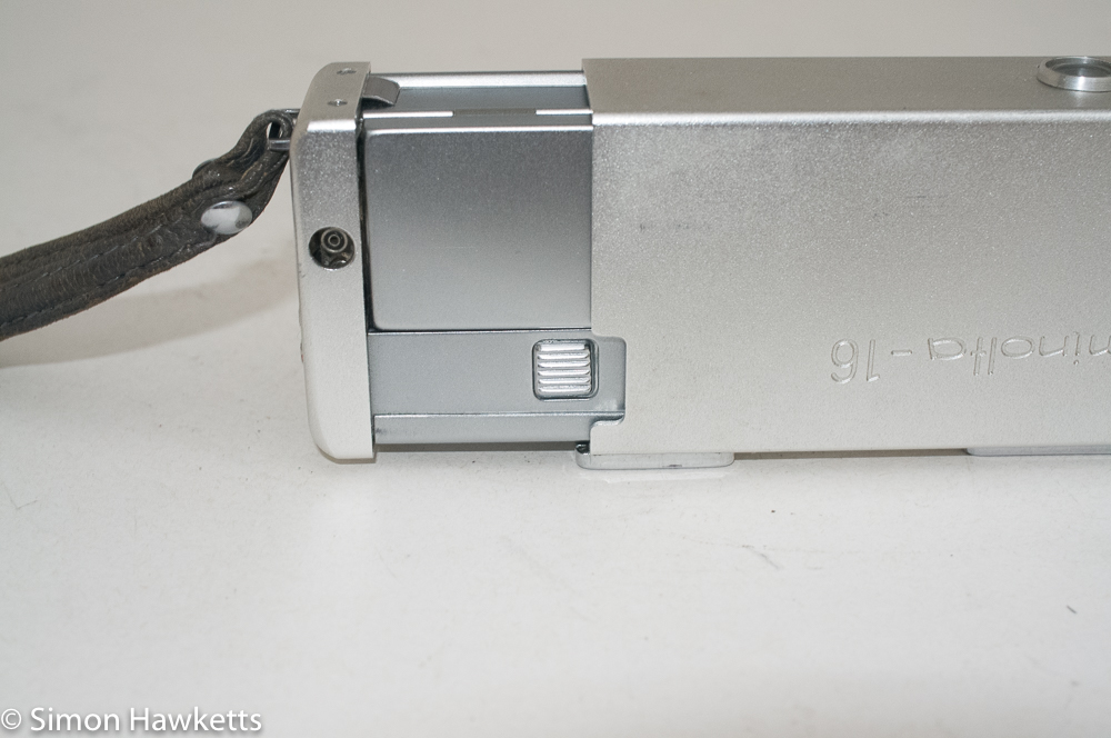 Minolta 16 sub miniature 16mm camera - shutter release and flash sync