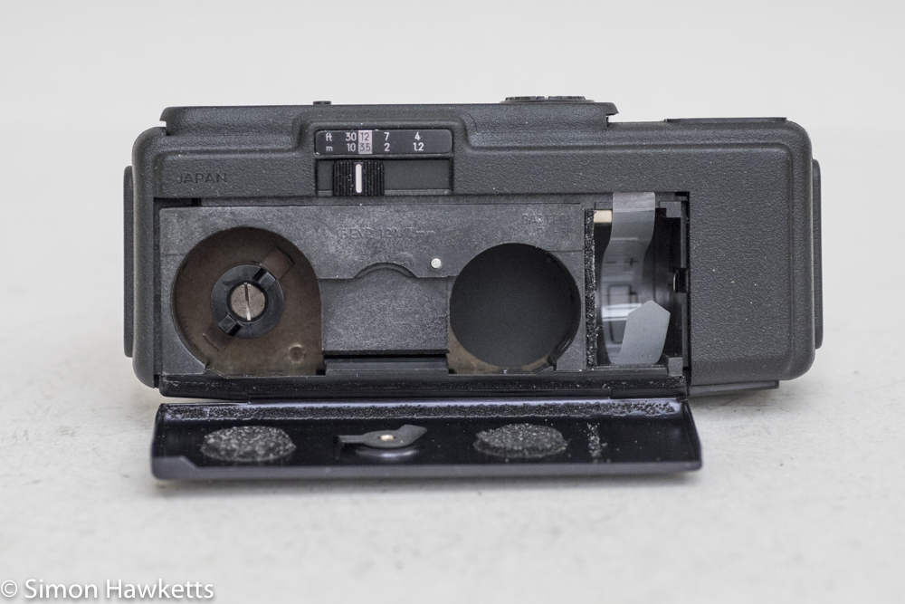 Minolta 16 QT 16mm still camera - film chamber open