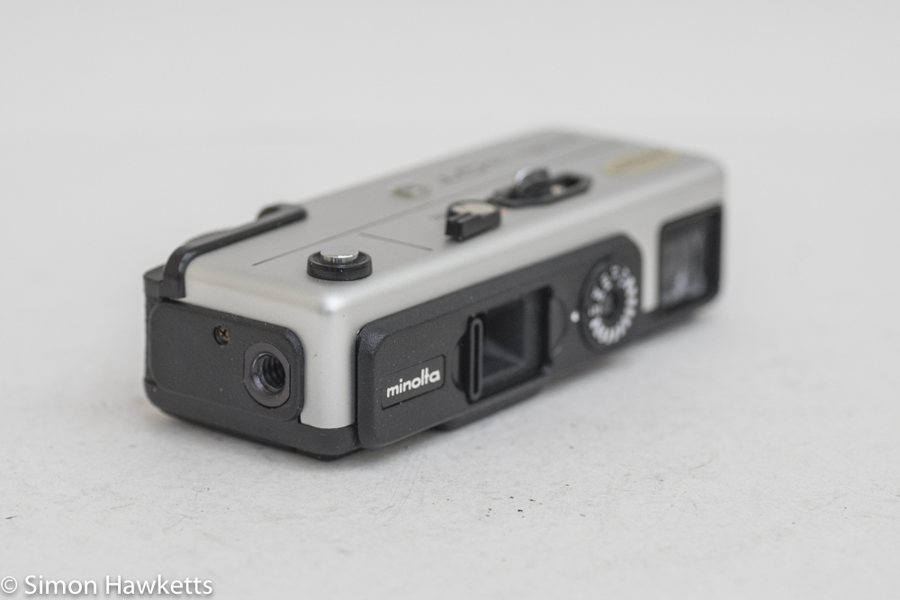 Minolta 16 QT 16mm still camera - tripod bush