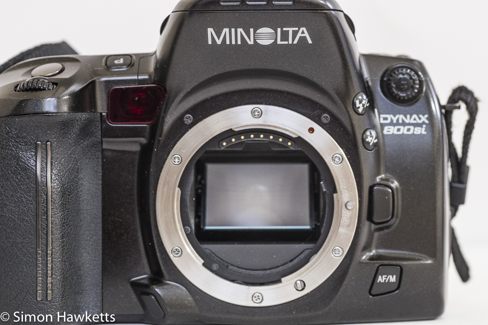 minolta 800si autofocus 35mm camera front view with lens off