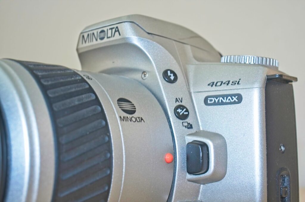 A Picture of the Minolta Dynax 404 si 35mm film camera