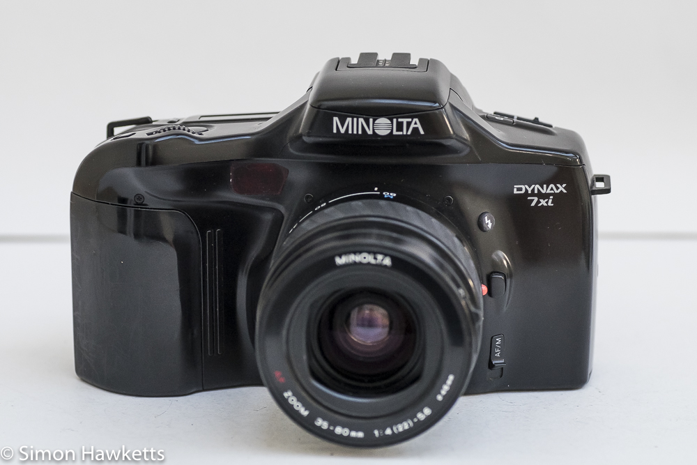 Minolta Dynax 7xi 35mm autofocus slr - Front view