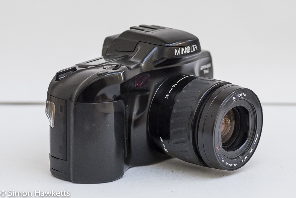Minolta Dynax 7xi 35mm autofocus slr - Side view showing autofocus light