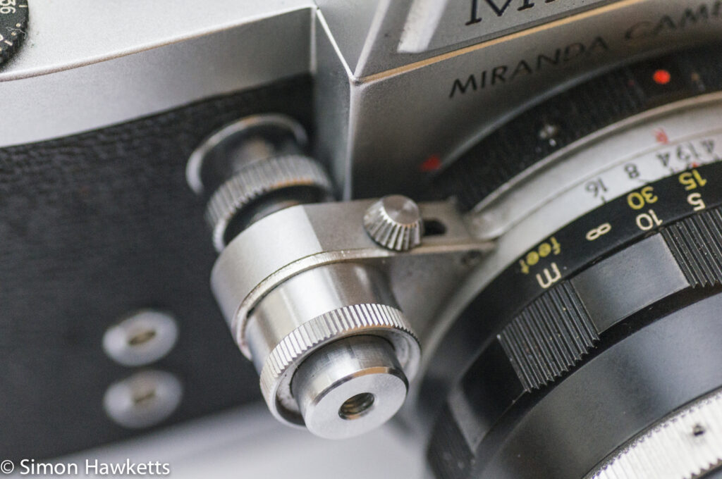 miranda dr 35mm slr showing lens pad lever 2