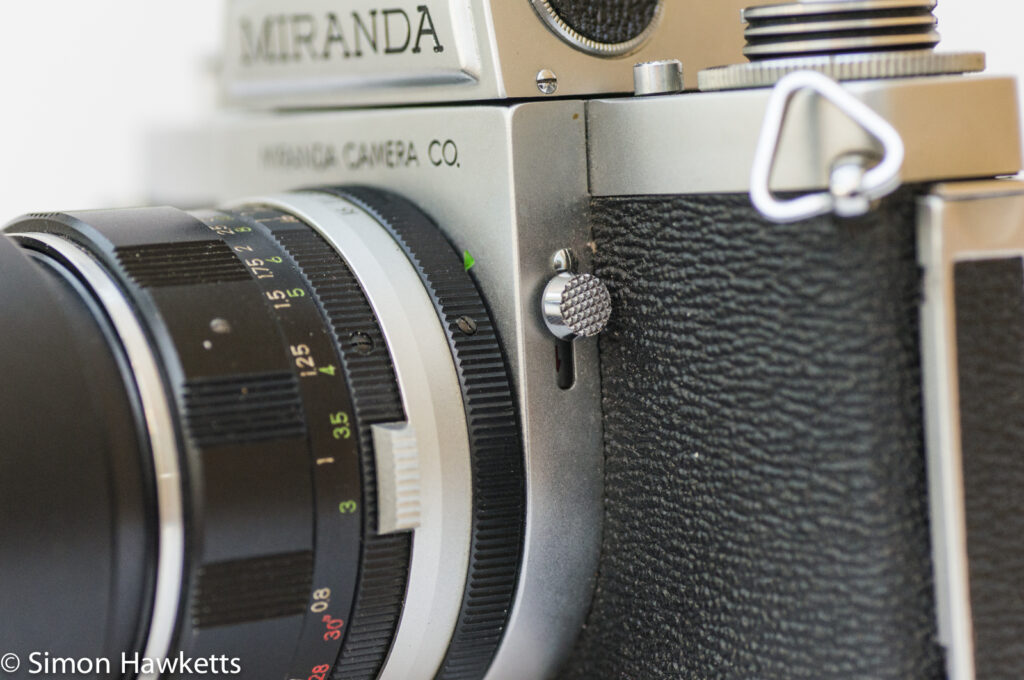 Miranda Fm 35mm slr camera showing depth of field preview