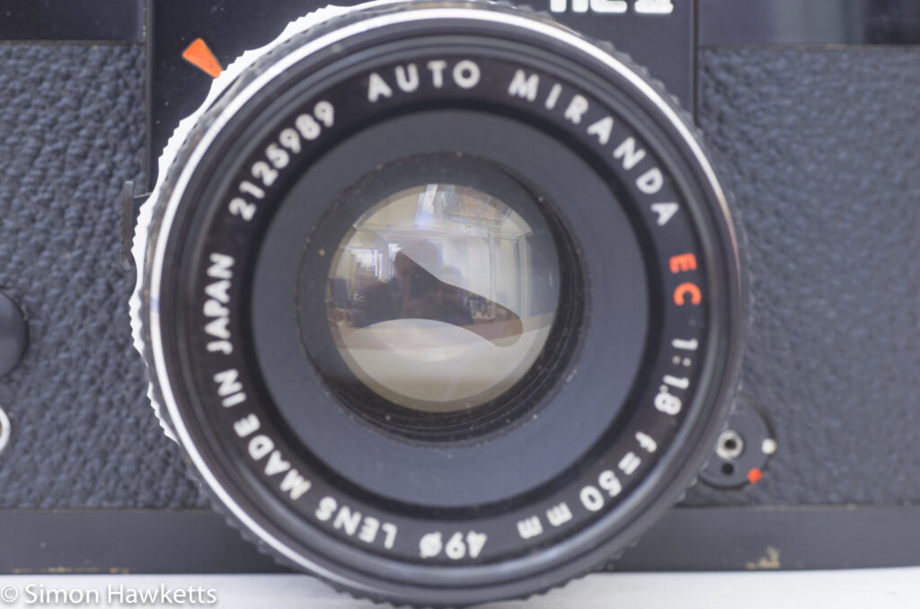 Miranda Sensomat RE-II 35mm slr - floating aperture blades in the lens