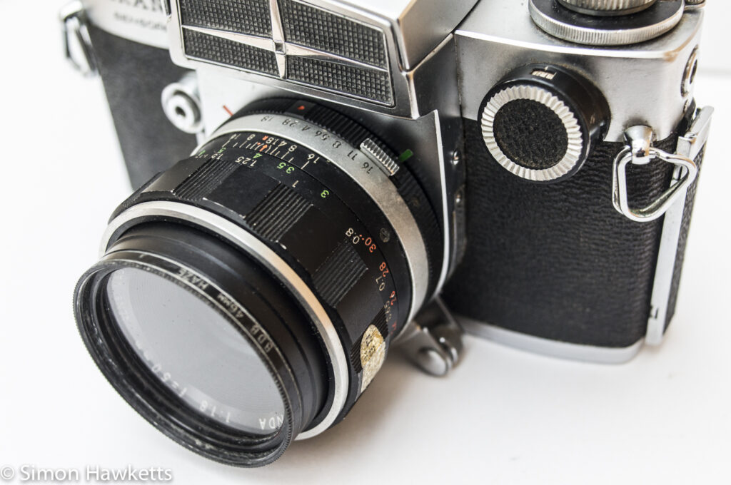 Miranda Sensorex 35mm slr camera showing aperture and focus