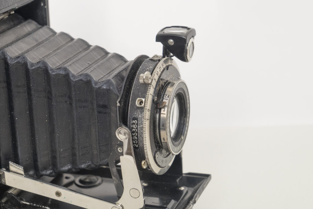 Nagel Vollenda shutter and front lens element
