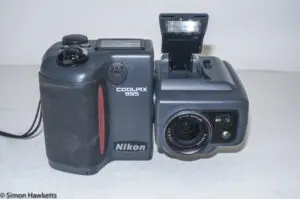 Nikon Coolpix 995 digital camera - Front view with flash raised