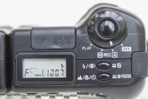 Nikon Coolpix 950 - data display with missing segments