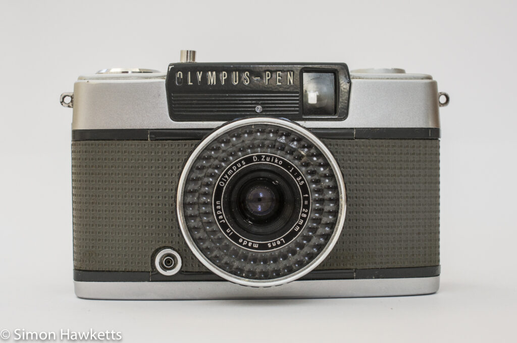 Olympus Pen EE-2 half frame camera - Everything Vintage