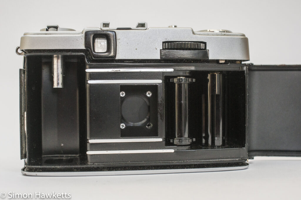 Olympus Pen EE-2 half frame 35mm camera showing film chamber