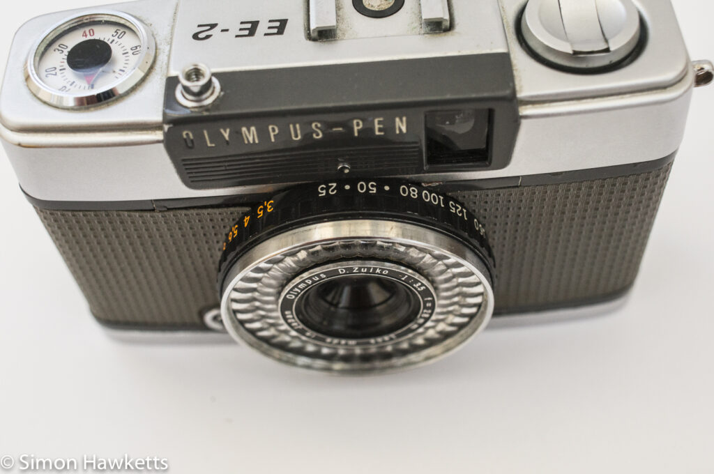 Olympus Pen EE-2 half frame 35mm camera showing film speed setting