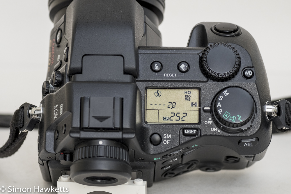 Olympus Camedia E-20p DSLR - top of camera showing controls