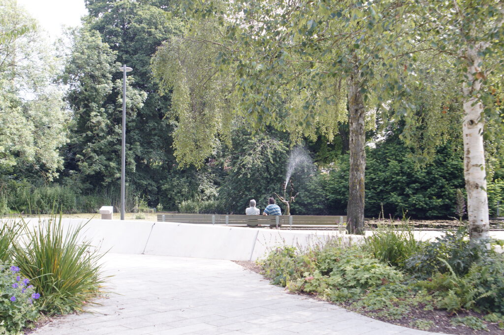 pentacon 29mm f 2 8 samples the park in stevenage town centre 2