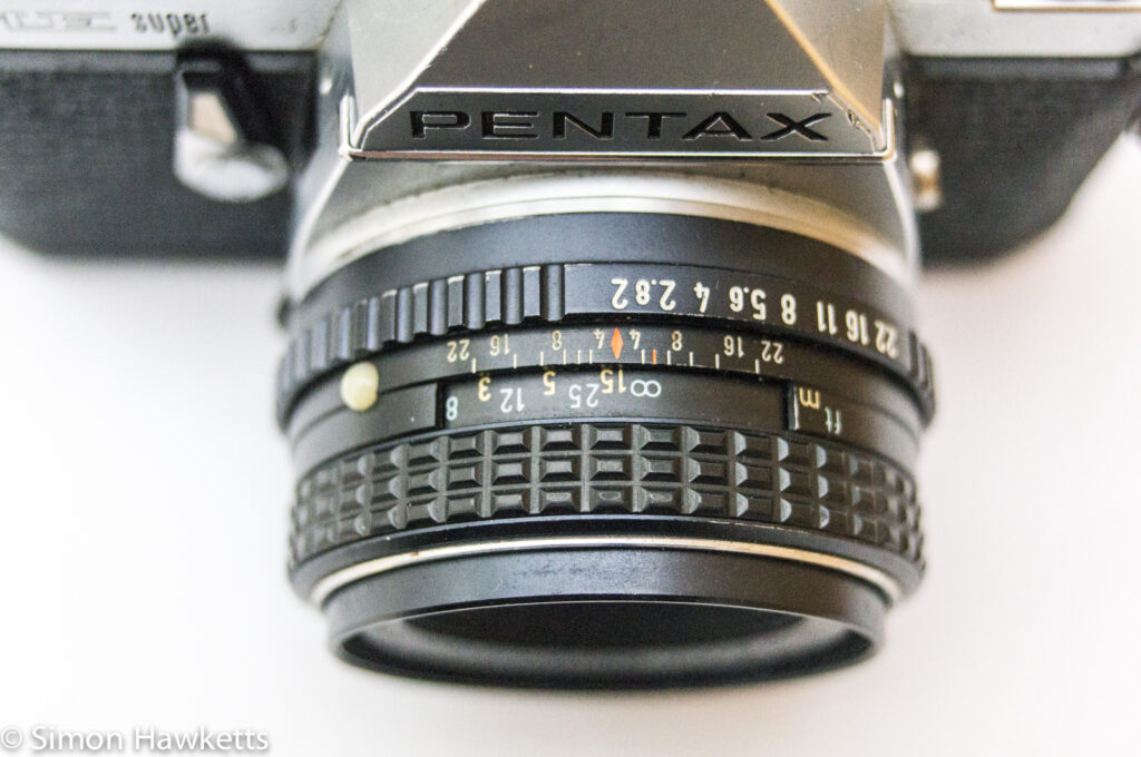 Pentax ME Super - aperture and focus