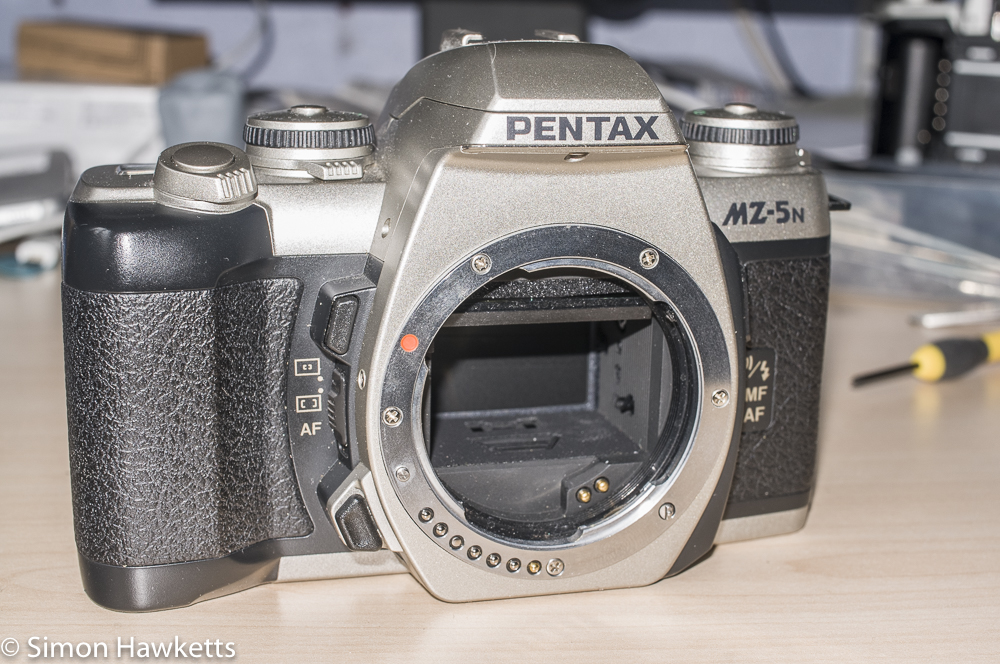 Pentax MZ-5n with mirror stuck in up position