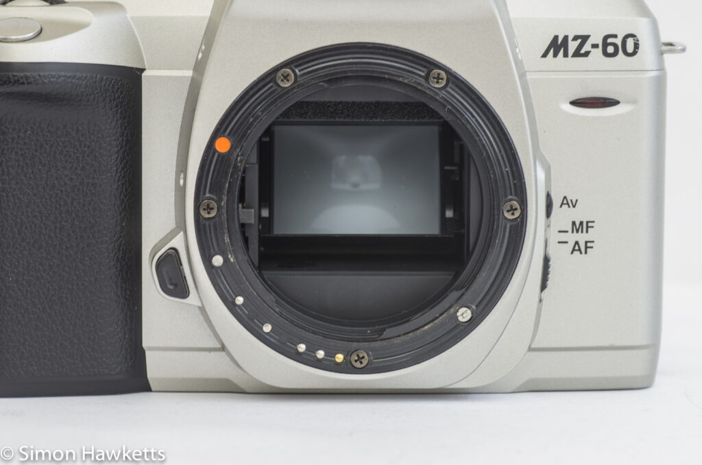 Pentax MZ-60 QD 35mm autofocus slr showing plactic KAF mount