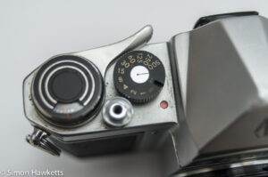 Pentax S1a 35mm showing hidden 1/1000 shutter speed
